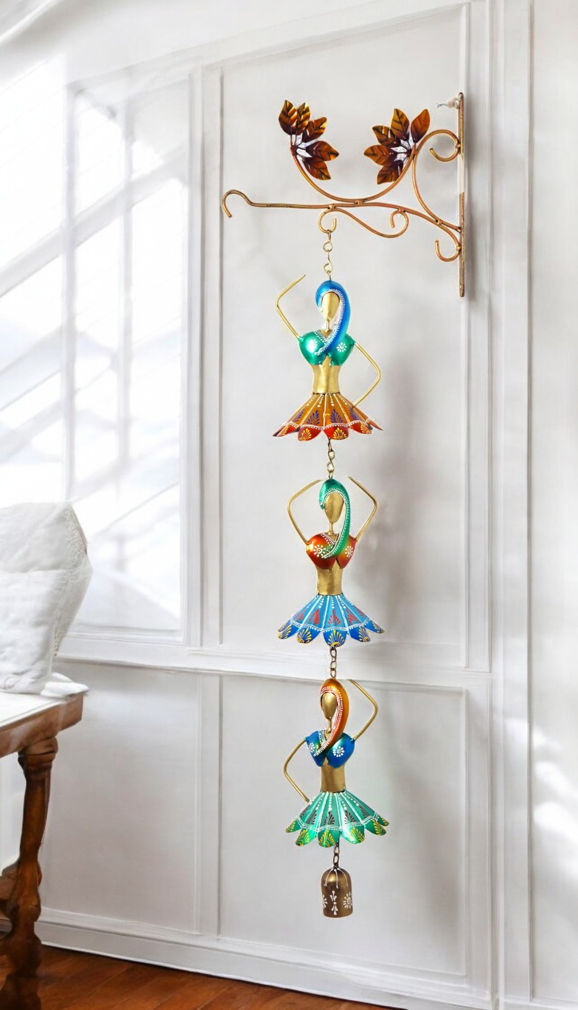 Hanging Kaalbeliya Set Of 3 With Stand