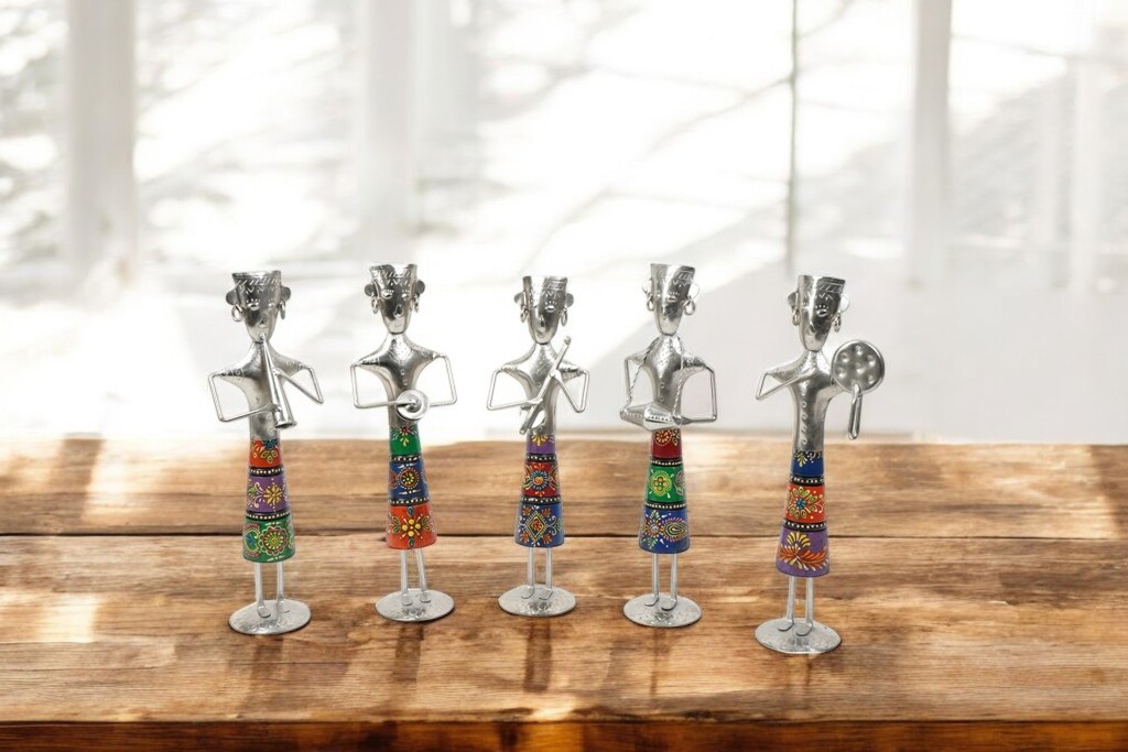 Wooden Gilli Musician Set Of 5