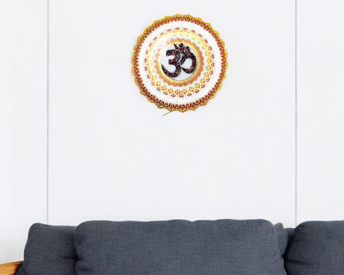 Om Circle with LED - Image 2