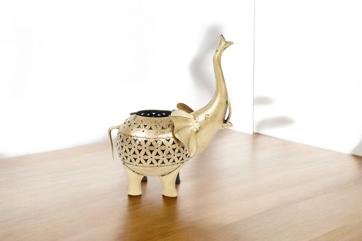 Iron Trunk Up T Lite Elephant Daisy Lota SML - Image 5