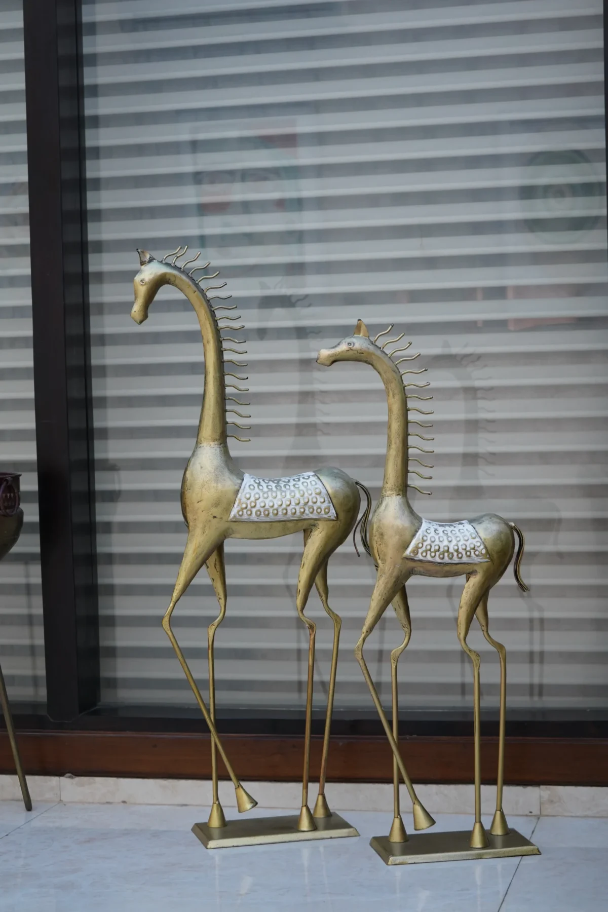 Metal Dancing Horse Decor Set - Image 2