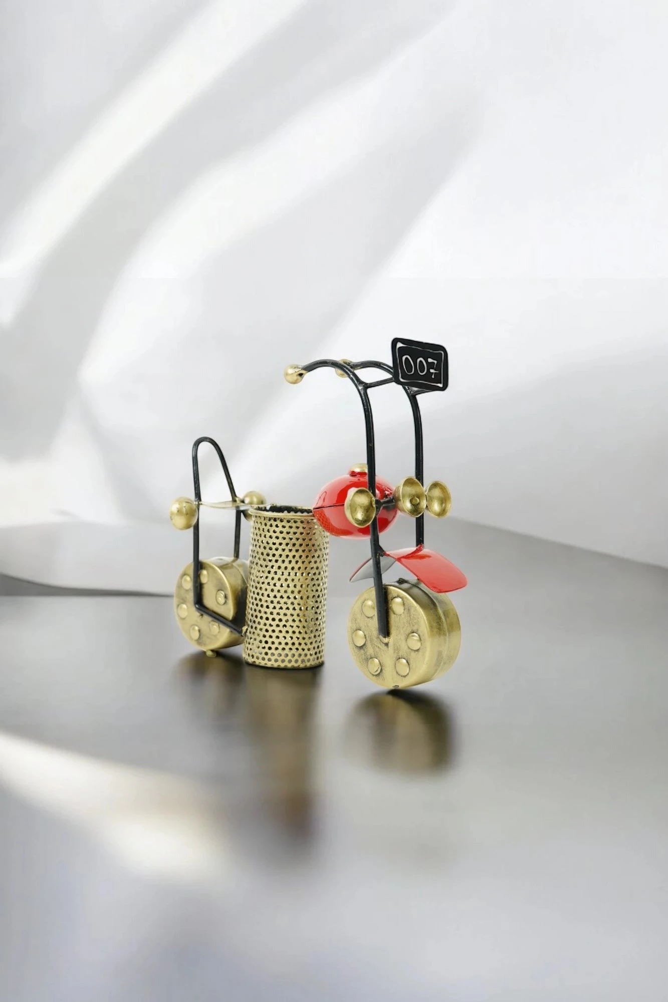 Bullet Pen Stand