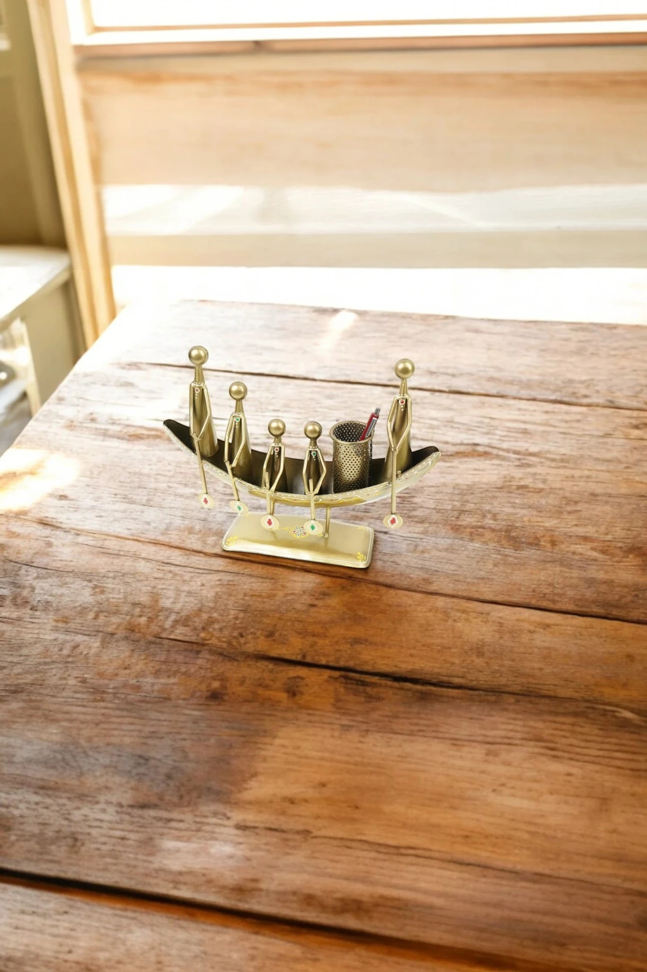 5 Lady Big Ship Pen Stand- GOLDEN